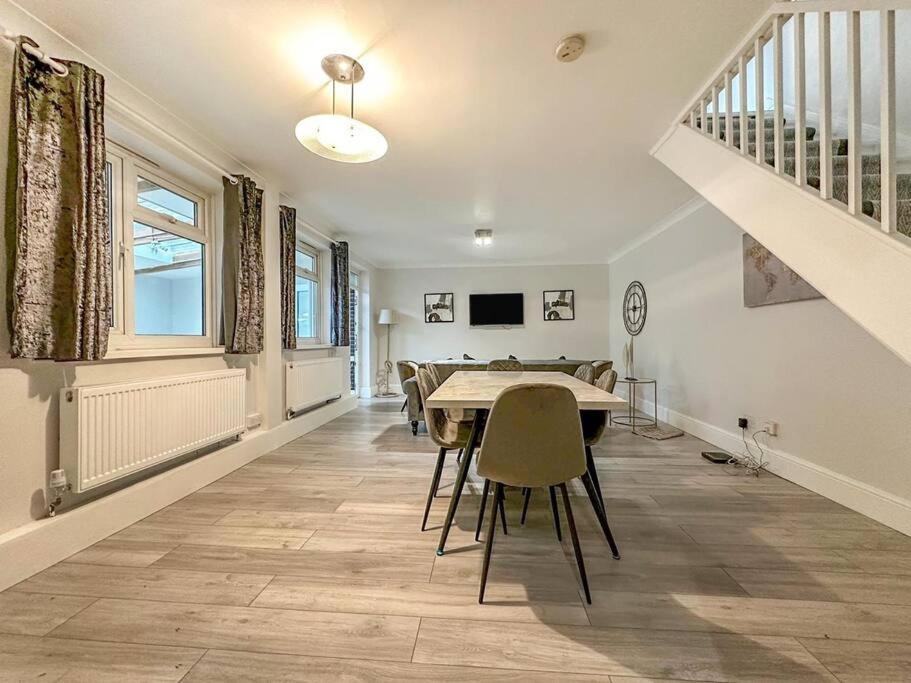 New Cosy Luxury 3 Bedroom House In Battersea London Eksteriør billede